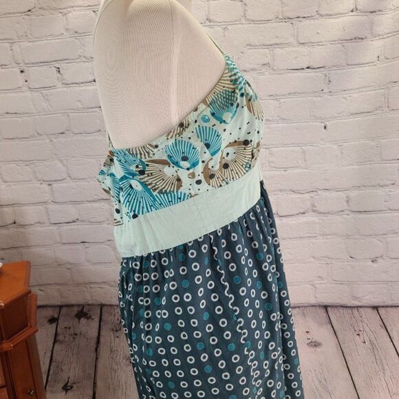 Element Medium Criss Cross back knee length Dress - Picture 11 of 13